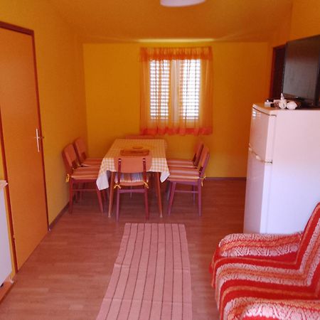Apartments Velo Veli Losinj Exterior photo